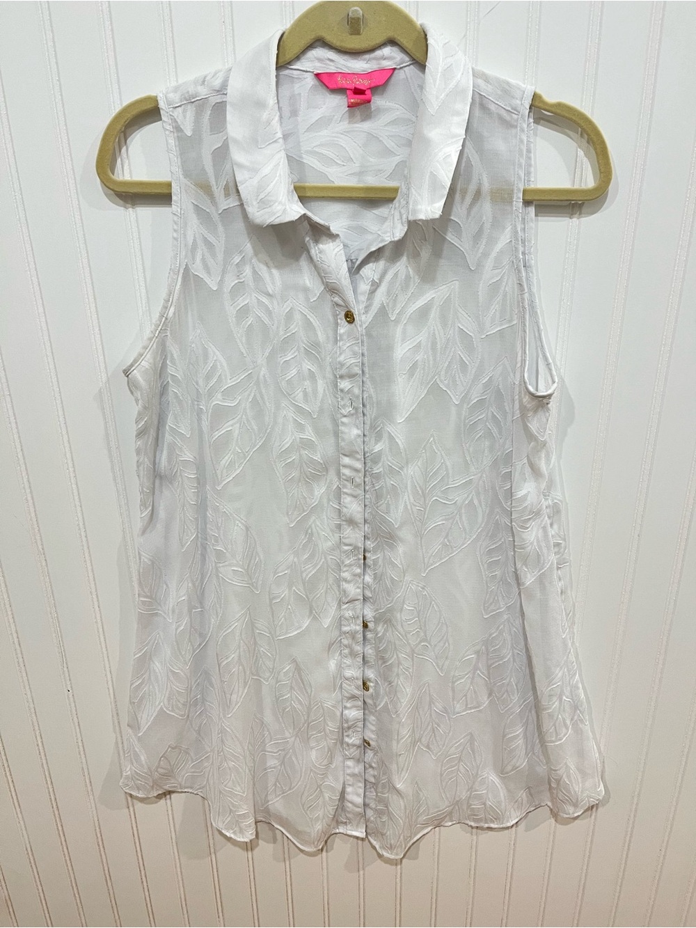 Lilly Pulitzer White Embroidered sleeveless button down swim coverup size L